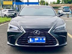 Lexus ES 200 Premium Edition - ფოტო 2