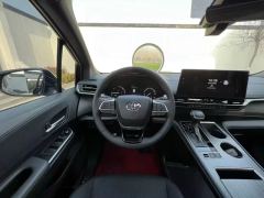 Toyota Sienna Dual-Engine 2.5L RWD Luxury Edition - фото 4