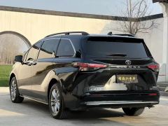 Toyota Sienna Dual-Engine 2.5L RWD Luxury Edition - фото 9