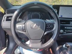 Lexus ES 200 Luxury - фото 15
