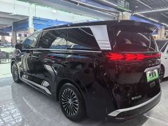 Denza D9 DM-i 980 Four-Wheel Drive Premium - фото 5