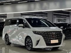 Toyota Alphard Dual-Engine 2.5L Luxury Edition - фото 1