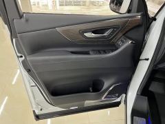Toyota Alphard Dual-Engine 2.5L Luxury Edition - фото 6