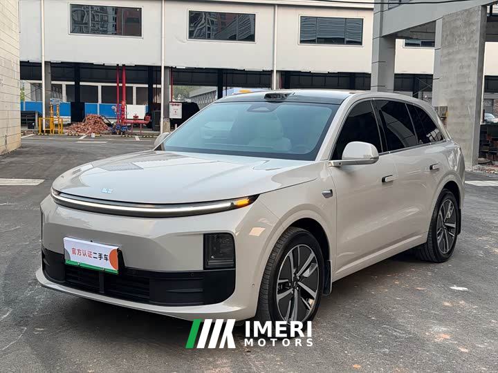 Li Auto L6 Pro - ავტომობილი ჩინეთიდან