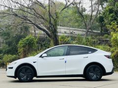 Tesla Model Y 688km Long Range AWD - photo 7