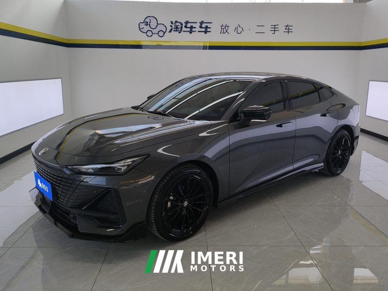 Changan UNI-V 1.5T Sport Edition - автомобиль из Китая