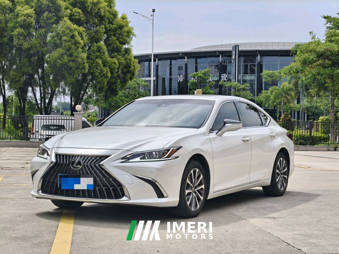 Lexus ES 200 Excellence Edition - ავტომობილი ჩინეთიდან