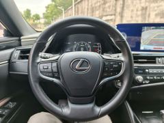 Lexus ES 200 Excellence Edition - ფოტო 7