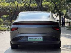 XPeng P7 586G - photo 11
