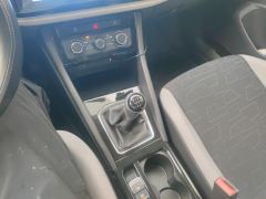 Jetta VS5 280TSI Manual Enterprising Edition - photo 19