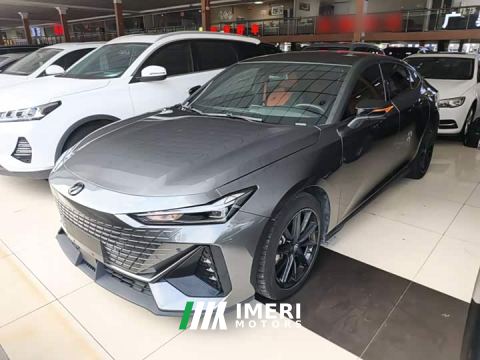 2023 Changan UNI-V 1.5T Deluxe - автомобиль из Китая