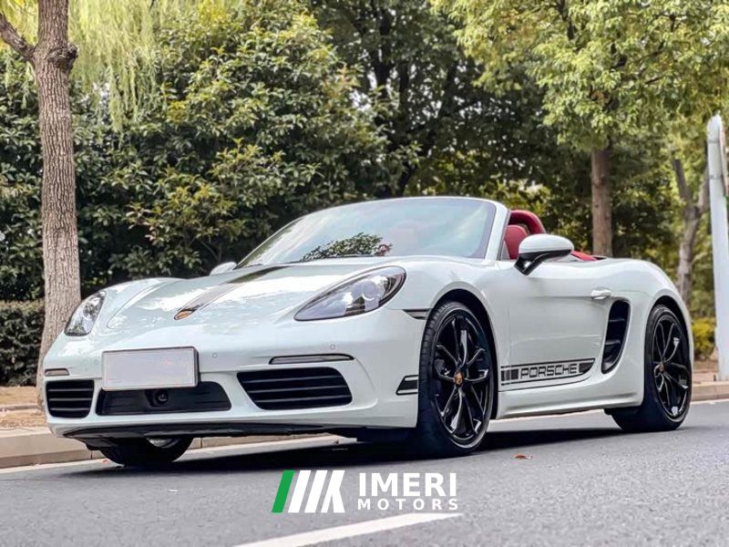Porsche 718 Boxster 2.0T - автомобиль из Китая