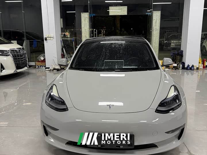Tesla Model 3 Performance All-Wheel Drive - автомобиль из Китая