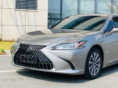 Lexus ES 300h Excellence Edition - фото 8
