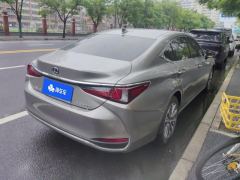 Lexus ES 200 Excellence Edition - photo 2