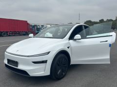Tesla Model Y L 751km Long Range AWD - фото 1