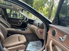 Mercedes-Benz E Class E-Class E 260 L - photo 8