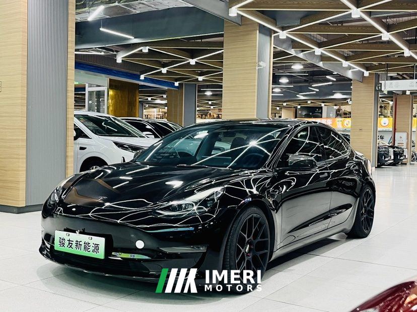 Tesla Model 3 556km Rear-Wheel Drive Edition - автомобиль из Китая
