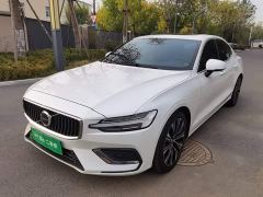 Volvo S60 B4 Smart Luxury Edition - photo 1