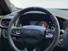 Lynk & Co 03 2.0T Automatic four-wheel drive version - фото 10
