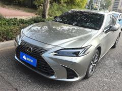Lexus ES 200 Premium Edition - фото 1