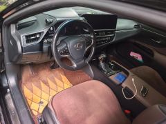 Lexus ES 300h Excellence Edition - фото 16