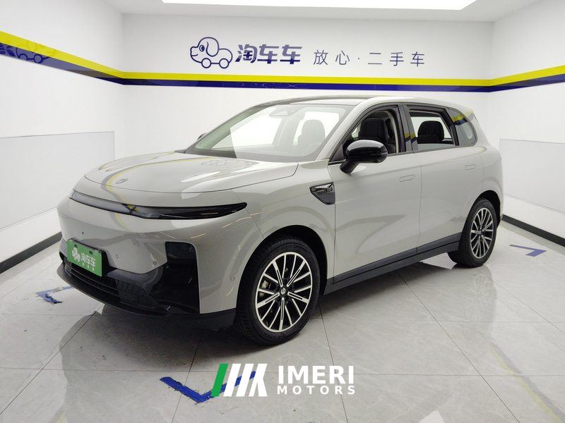 Leapmotor B10 510 Pleasure Edition - автомобиль из Китая