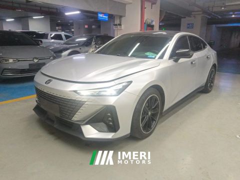 2022 Changan UNI-V 1.5T Dual Clutch Premium - автомобиль из Китая
