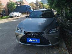 Lexus ES 200 Excellence Edition - фото 3