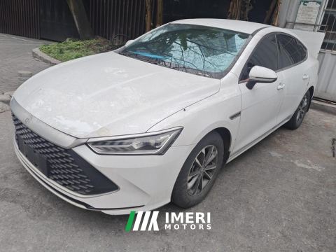 2023 BYD Qin PLUS DM-i Champion Edition 1.5L 55km Leading Edition - автомобиль из Китая