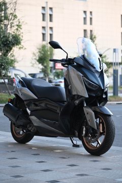 Yamaha XMAX 300 cc - ფოტო 1