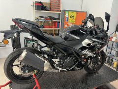 Kawasaki Ninja 400 - ფოტო 3