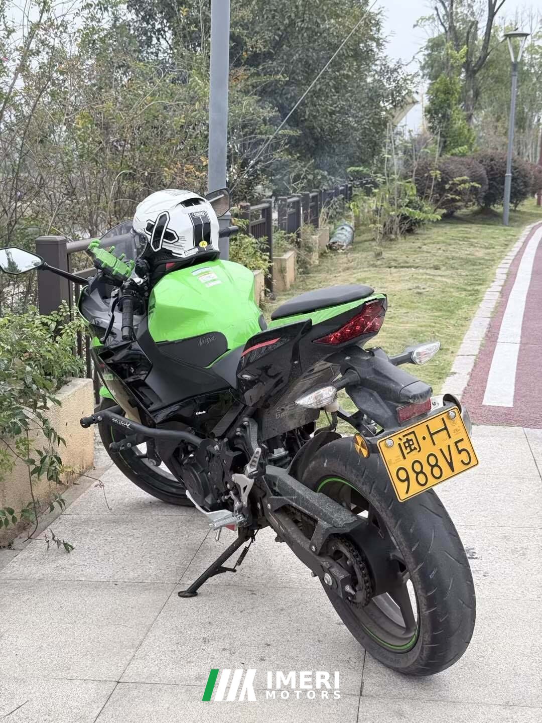 2022 Kawasaki Ninja 400