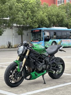 Benelli 752S 750 cc - ფოტო 3