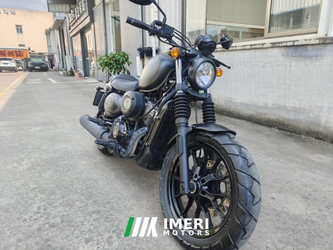 Hyosung GV300S - motorcycle from China