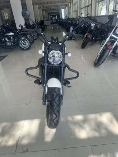 QJMOTOR Flash 300 - фото 4