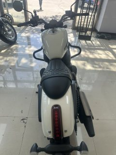 QJMOTOR Flash 300 - фото 6