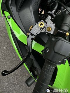 Kawasaki ZX-4R 400 cc - ფოტო 3