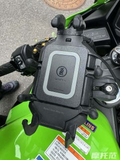 Kawasaki ZX-4R 400 cc - ფოტო 4
