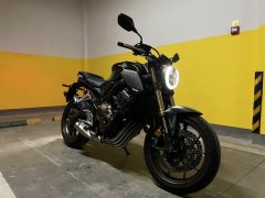 Honda CB650R - photo 2