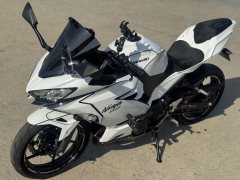 Kawasaki Ninja 400 - ფოტო 1