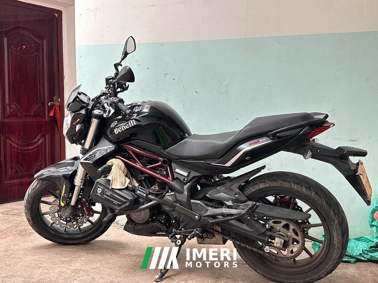 2019 Benelli TNT 300 / BN 302S