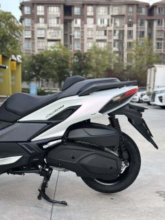SYM Cruisym400 - ფოტო 3