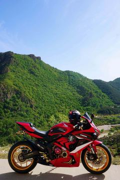Honda CBR650R - ფოტო 3
