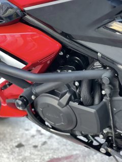Honda CBR400R - photo 7