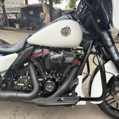 Harley-Davidson Street Glide 1923 cc - ფოტო 3