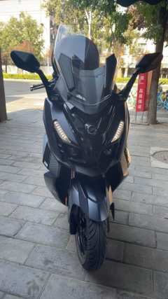SYM Cruisym 300 - фото 2