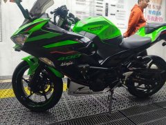 Kawasaki Ninja 400 - ფოტო 2