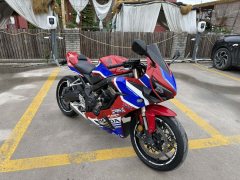 Honda CBR650R - photo 1