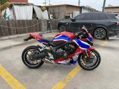 Honda CBR650R - photo 2